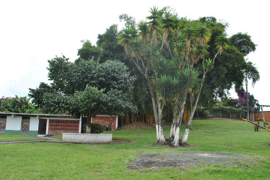 Hostal Don Bernardo Santa Rosa De Cabal Exterior photo