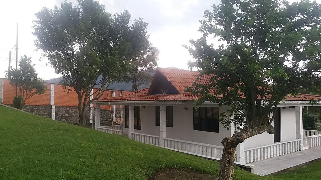 Hostal Don Bernardo Santa Rosa De Cabal Exterior photo